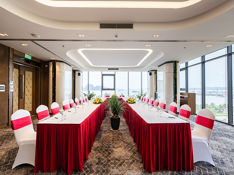 Khách Sạn Mường Thanh Grand Bãi Cháy