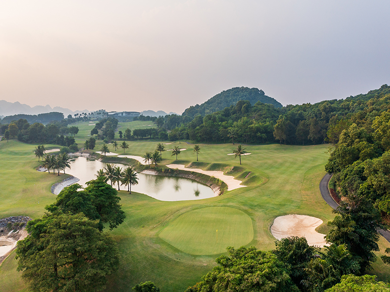 The Five Villas & Resort Ninh Bình