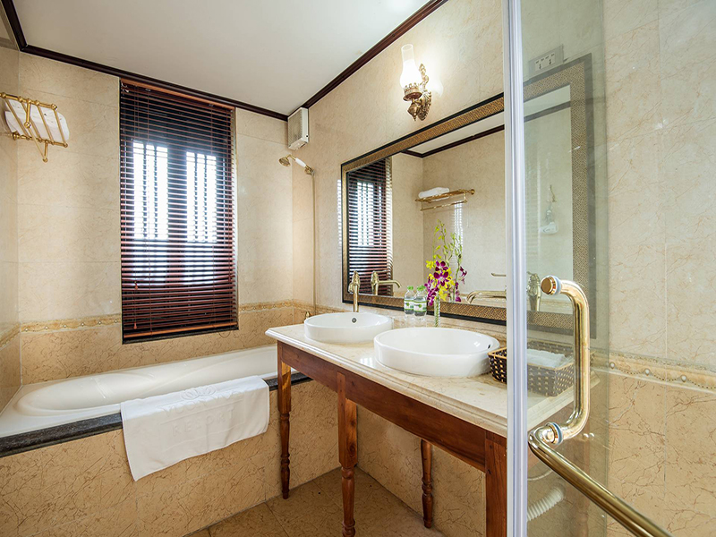 Vườn Vua Resort & Villas