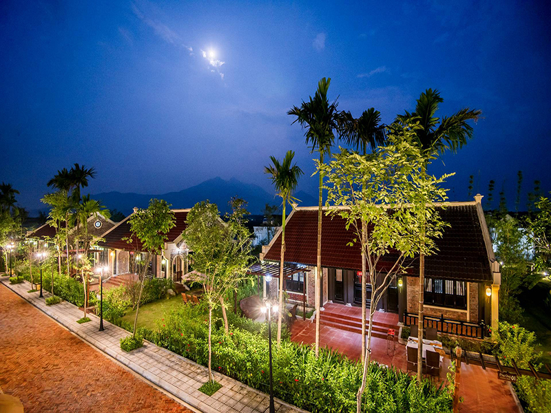 Vườn Vua Resort & Villas