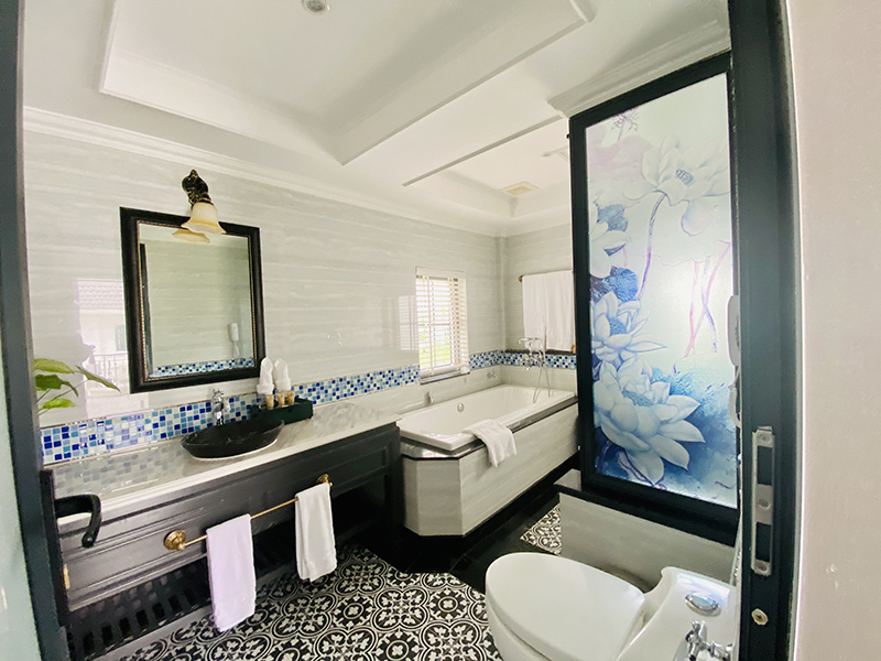 Vườn Vua Resort & Villas