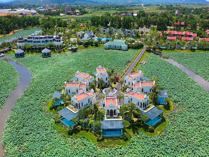 Không gian Vườn vua Resort & Villas
