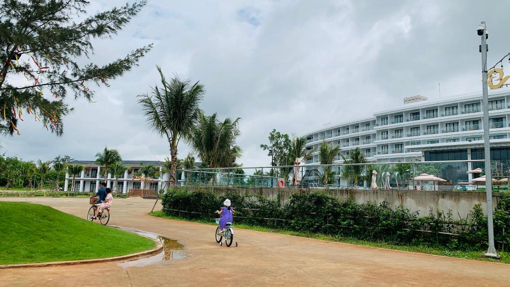 Emerald Hồ Tràm Resort rộng rãi và tiện nghi phù hợp cho mọi du khách
