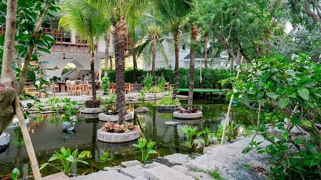 Không gian kiến trúc kết hợp với cây xanh thiên nhiên