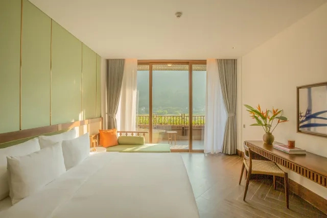Hạng phòng Deluxe là sự lựa chọn tiêu chuẩn đầy thanh lịch dành cho các cặp đôi