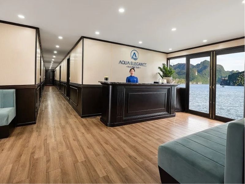 Không gian thiết kế sang trọng trên du thuyền Aqua Elegance