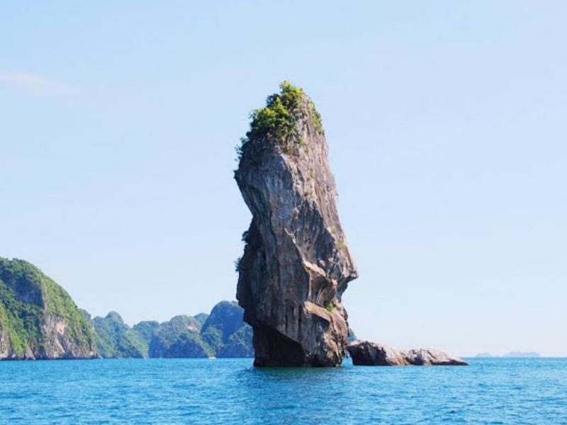 Cùng tham quan điểm du lịch nổi tiếng như hòn Ngón Tay