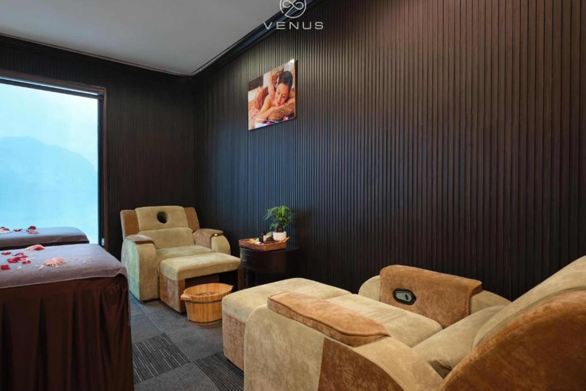 Khu massage toàn thân riêng tư, yên tĩnh