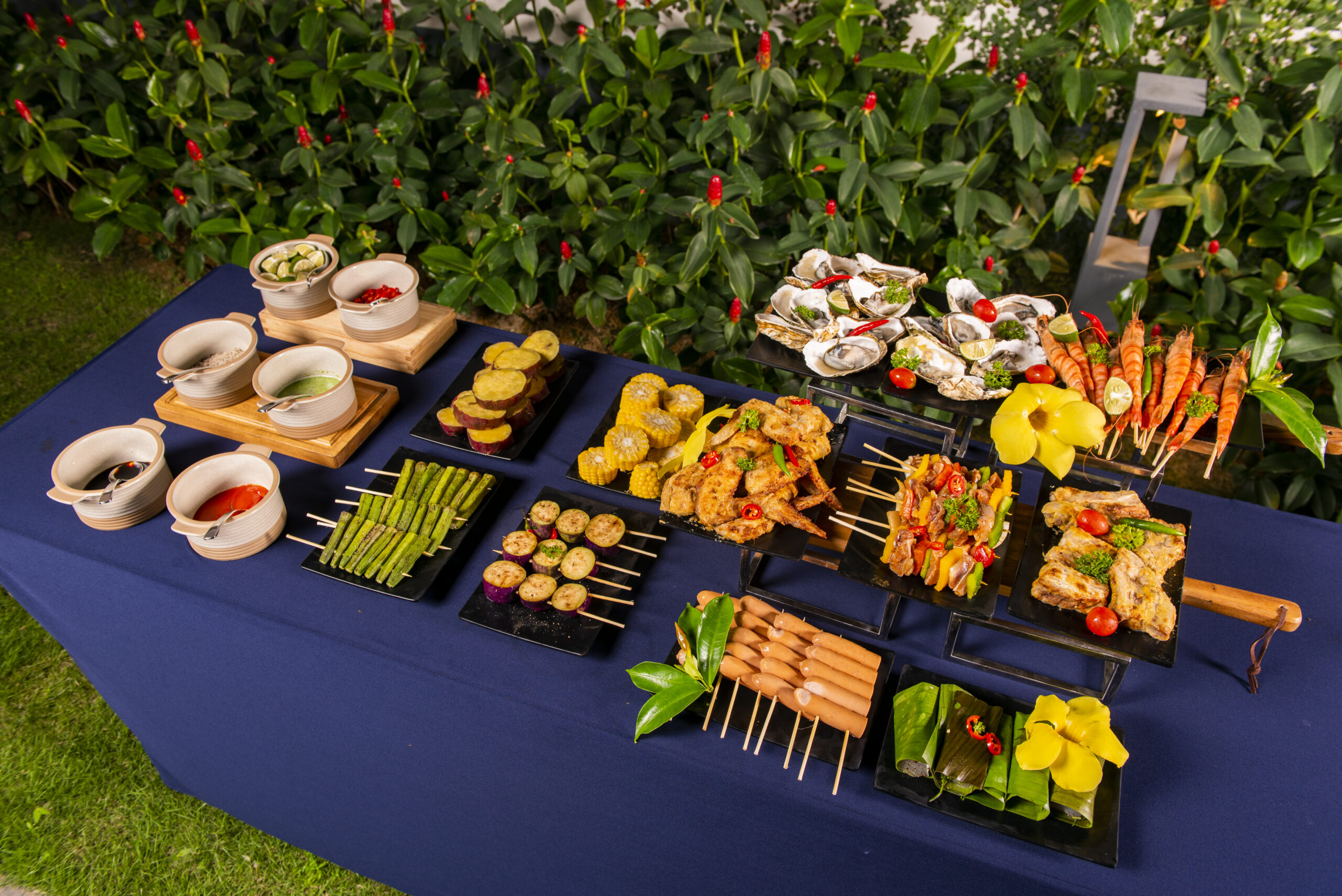 Trải nghiệm nướng BBQ ngay trong sân vườn villa