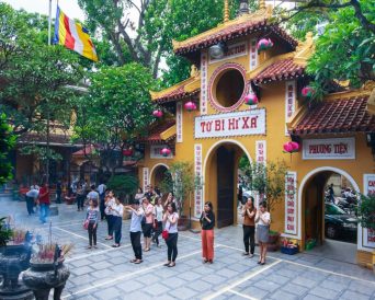 chùa quán sứ nằm ở quận nào của hà nội