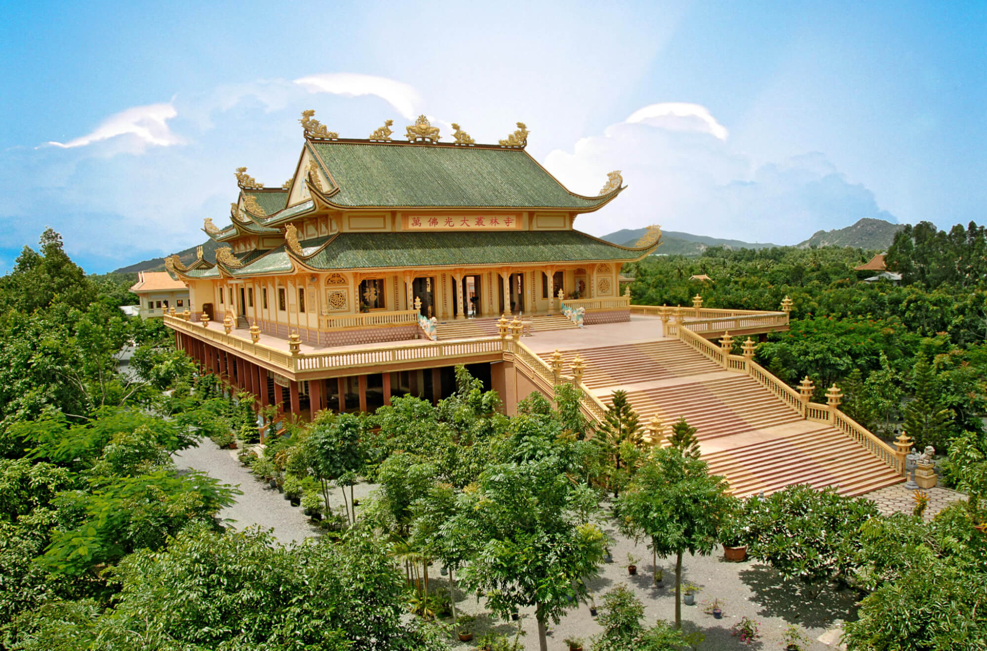 Chùa Phật Nằm Vũng Tàu - ngôi chùa linh thiêng xứ biển