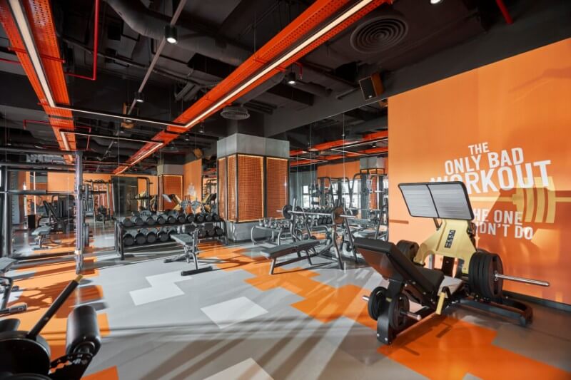 Phòng gym có đầy đủ máy móc và trang thiết bị hiện đại