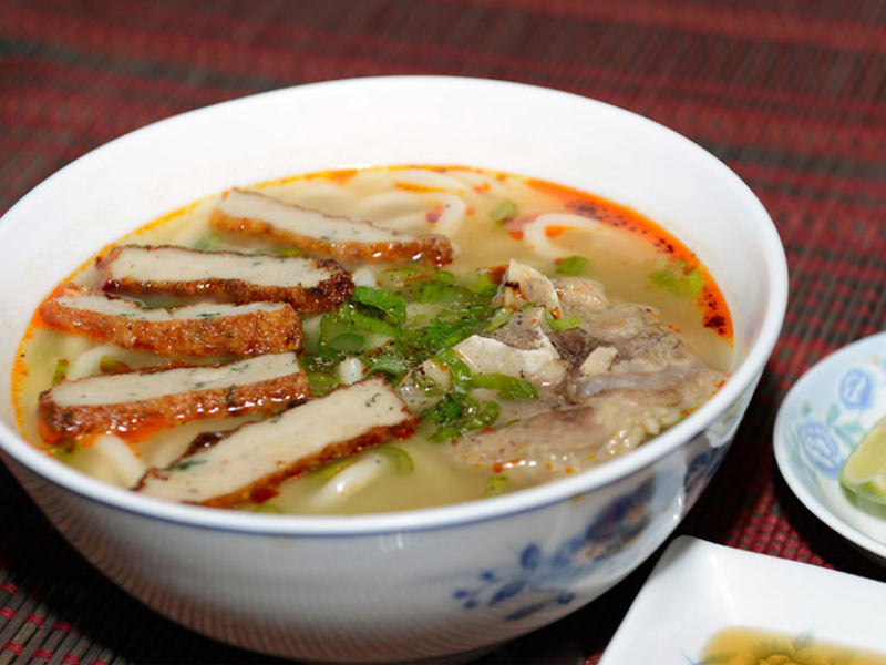 bánh canh chả cá Phan Thiết