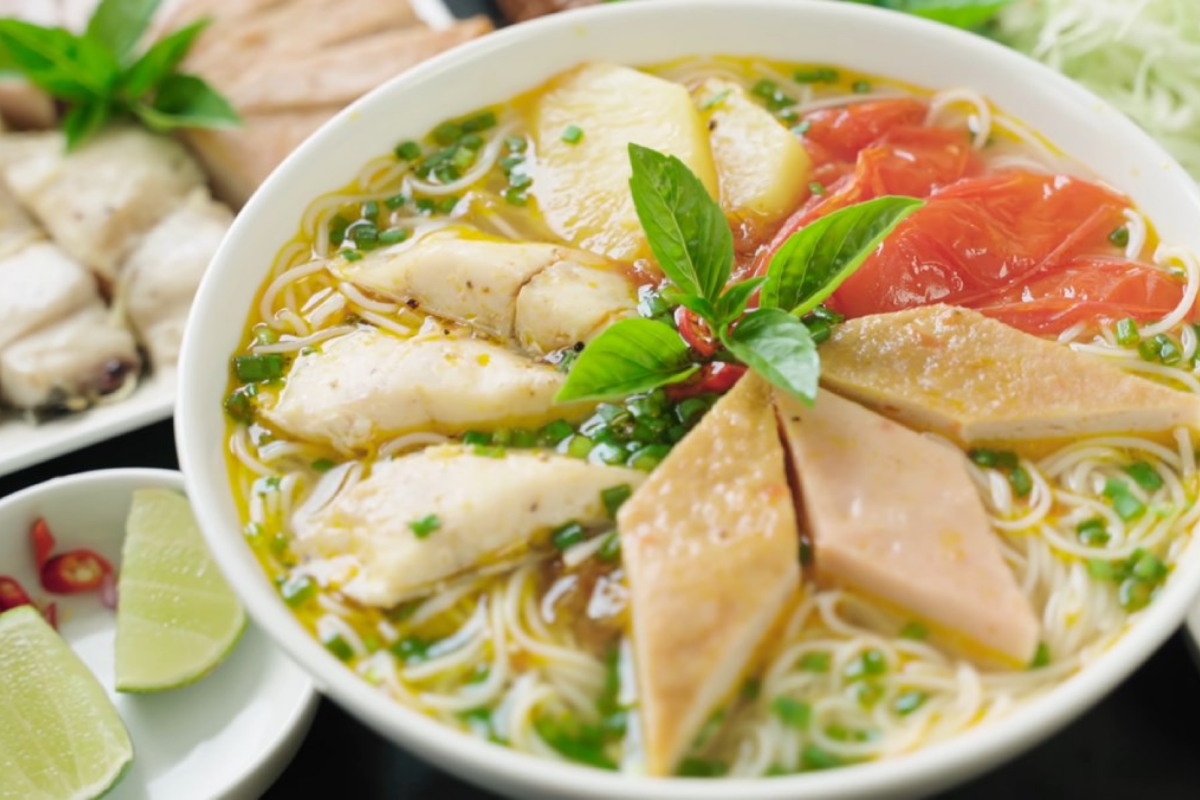 bánh canh chả cá Phan Thiết