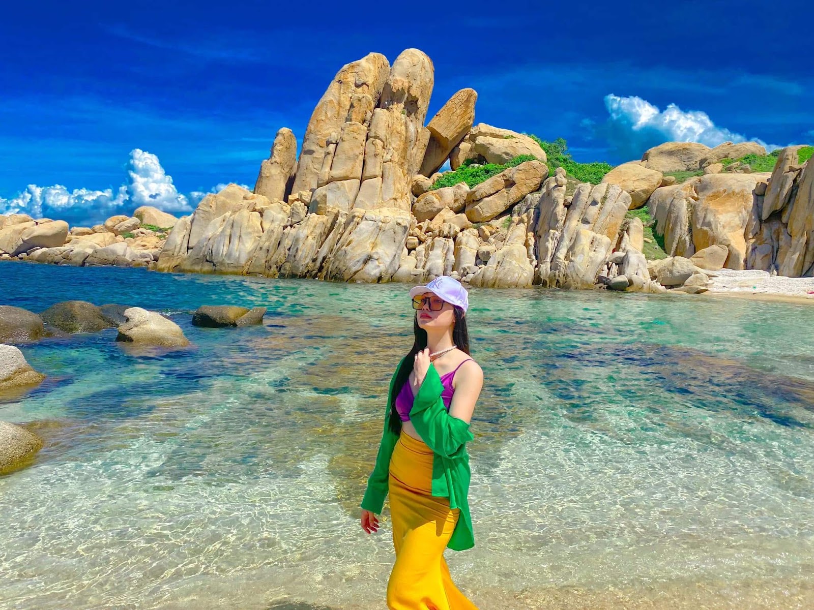 Biển Phan Thiết trong xanh tự nhiên khi vào mùa khô 