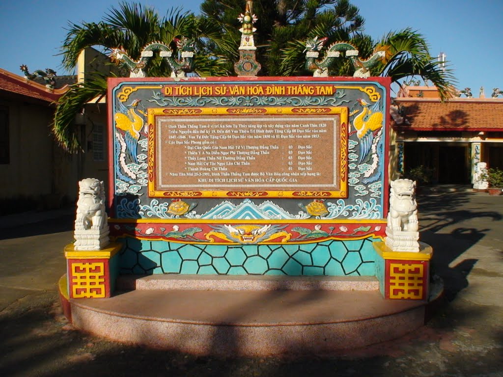 Đình Trần Thắng Tam