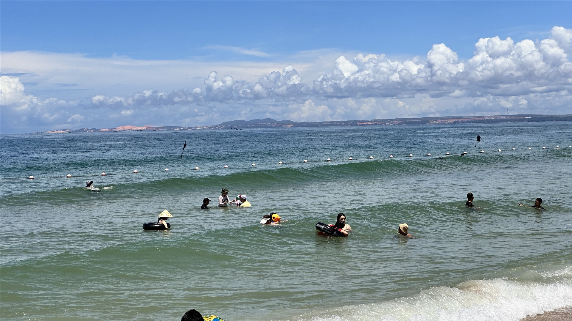 Trải nghiệm tắm biển Đồi Dương Phan Thiết