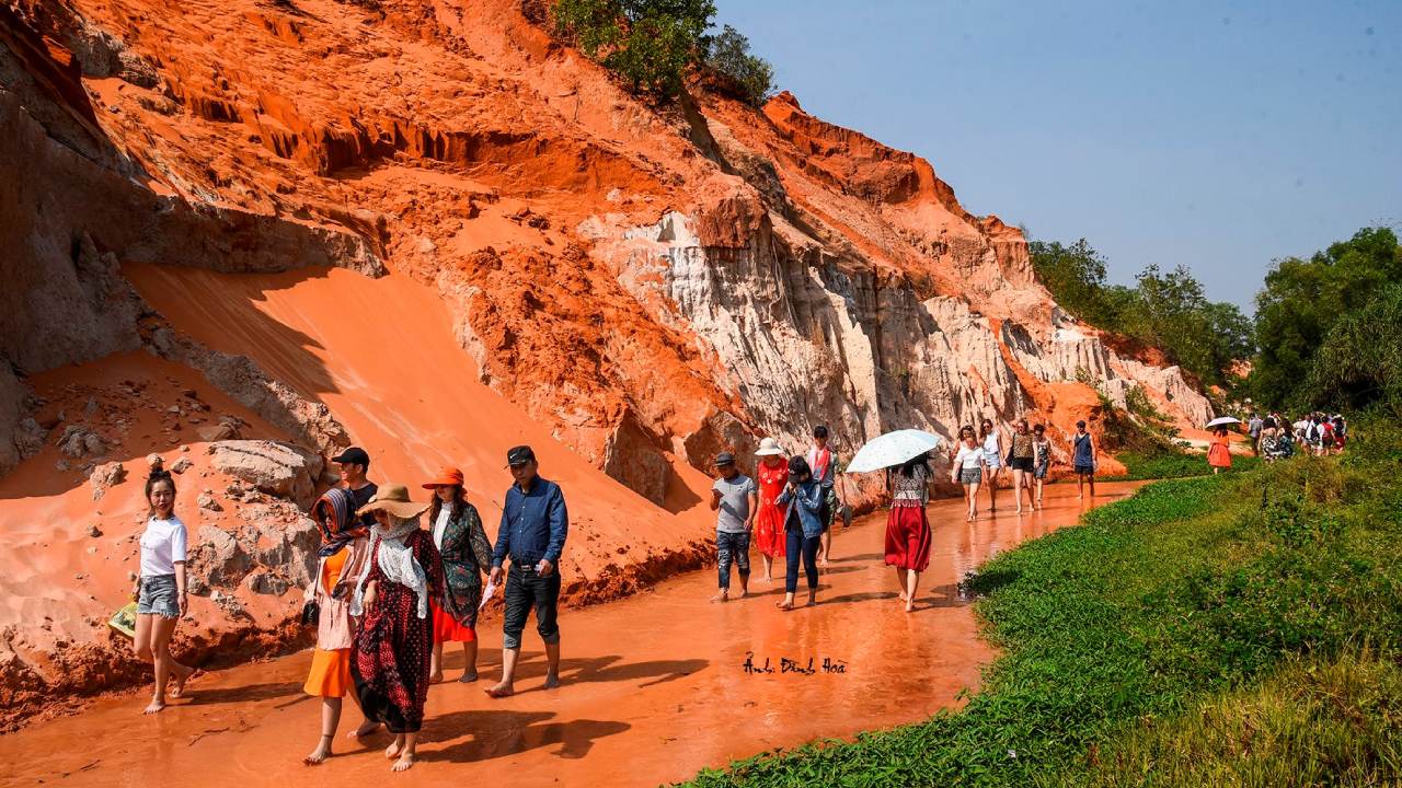 Suối Tiên Mũi Né – dòng suối màu cam đỏ độc đáo