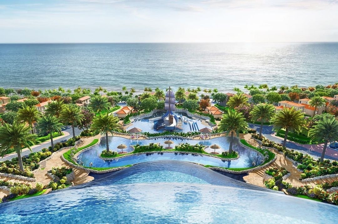 Centara Mirage mang phong cách Địa Trung Hải với công viên nước view biển