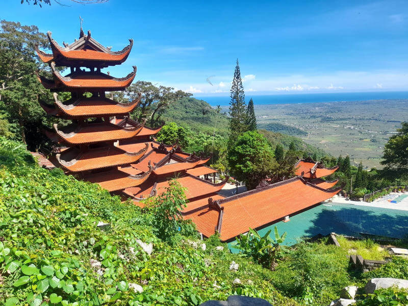 Tà Cú – Hành trình tâm linh giữa núi rừng