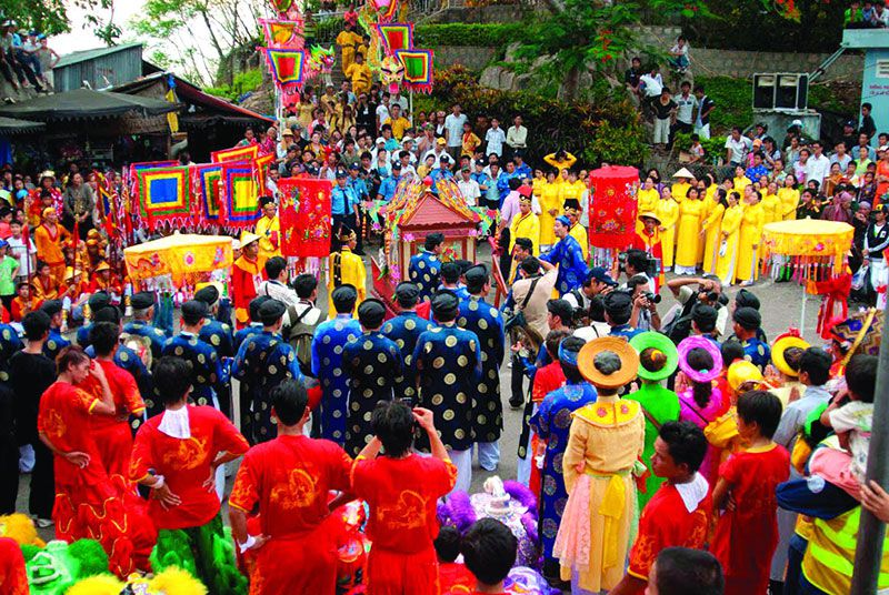 Lễ hội Miếu Bà Ngũ Hành