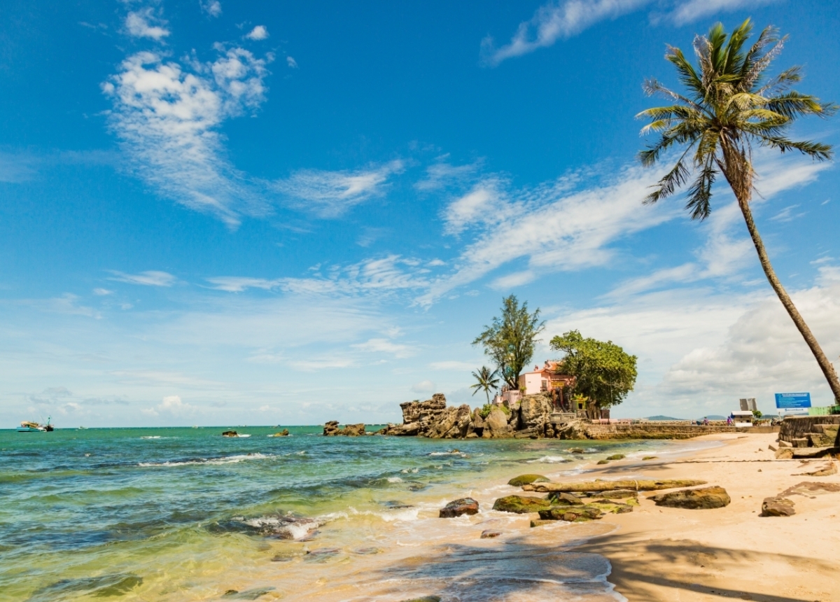 Dinh Cậu – biểu tượng tín ngưỡng của người dân đảo