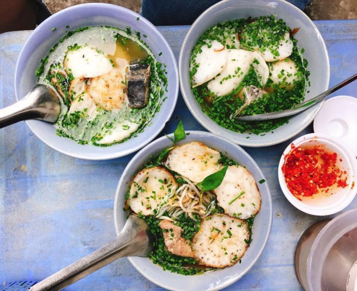 Bánh căn Cô Dư cùng nước cá đặc biệt, đậm vị biển cả