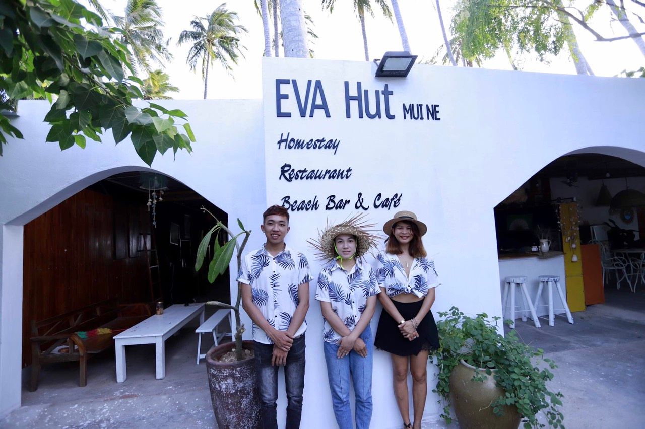 EVA Hut - Quán cafe Mũi Né đậm chất Hawaii