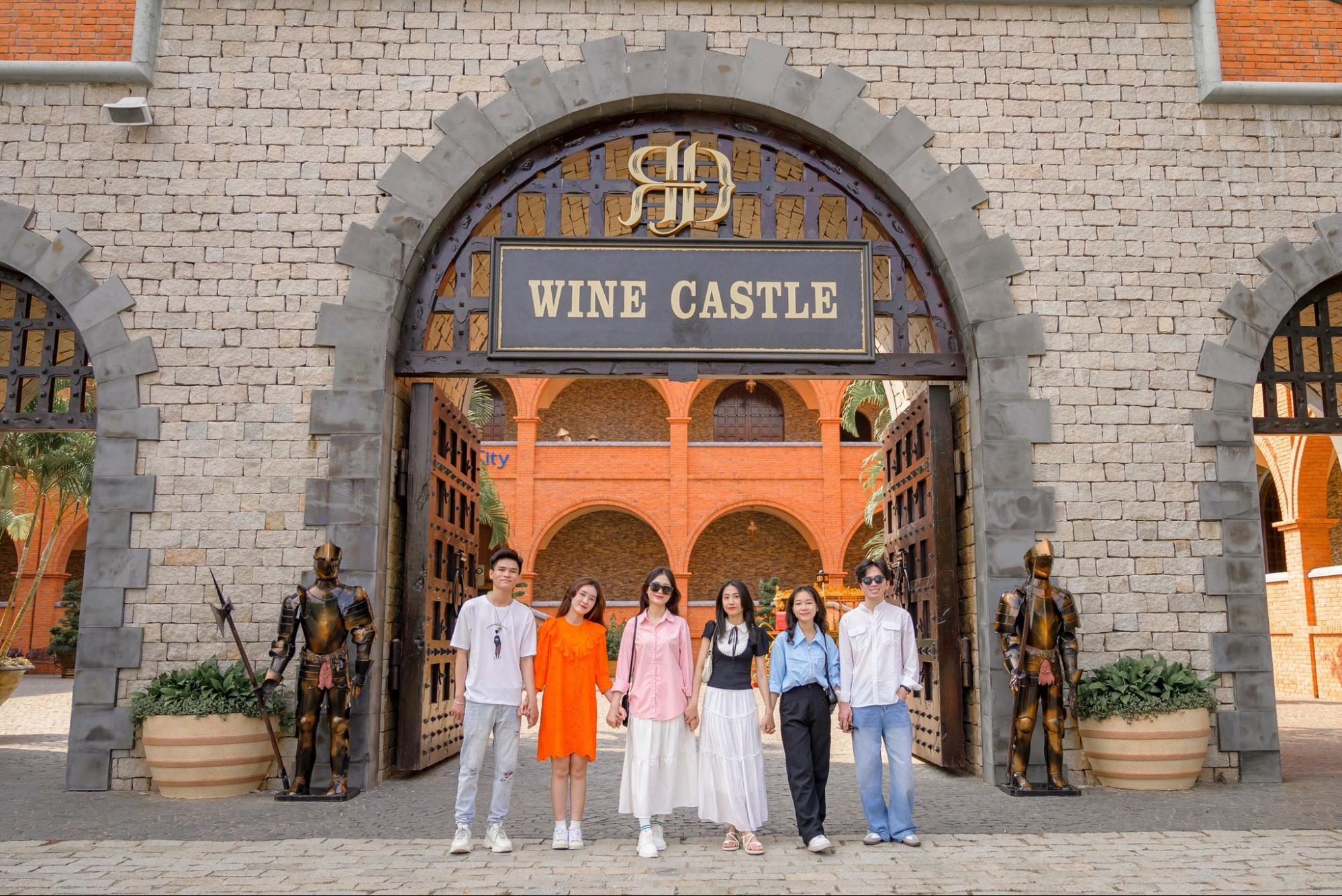 Tham quan Lâu đài rượu vang Wine Castle