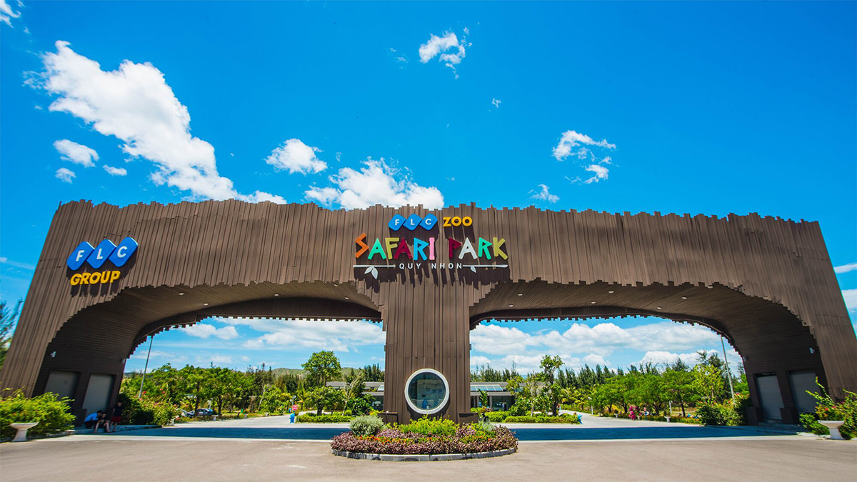 Khu vực bán vé tại cổng FLC Safari Quy Nhơn