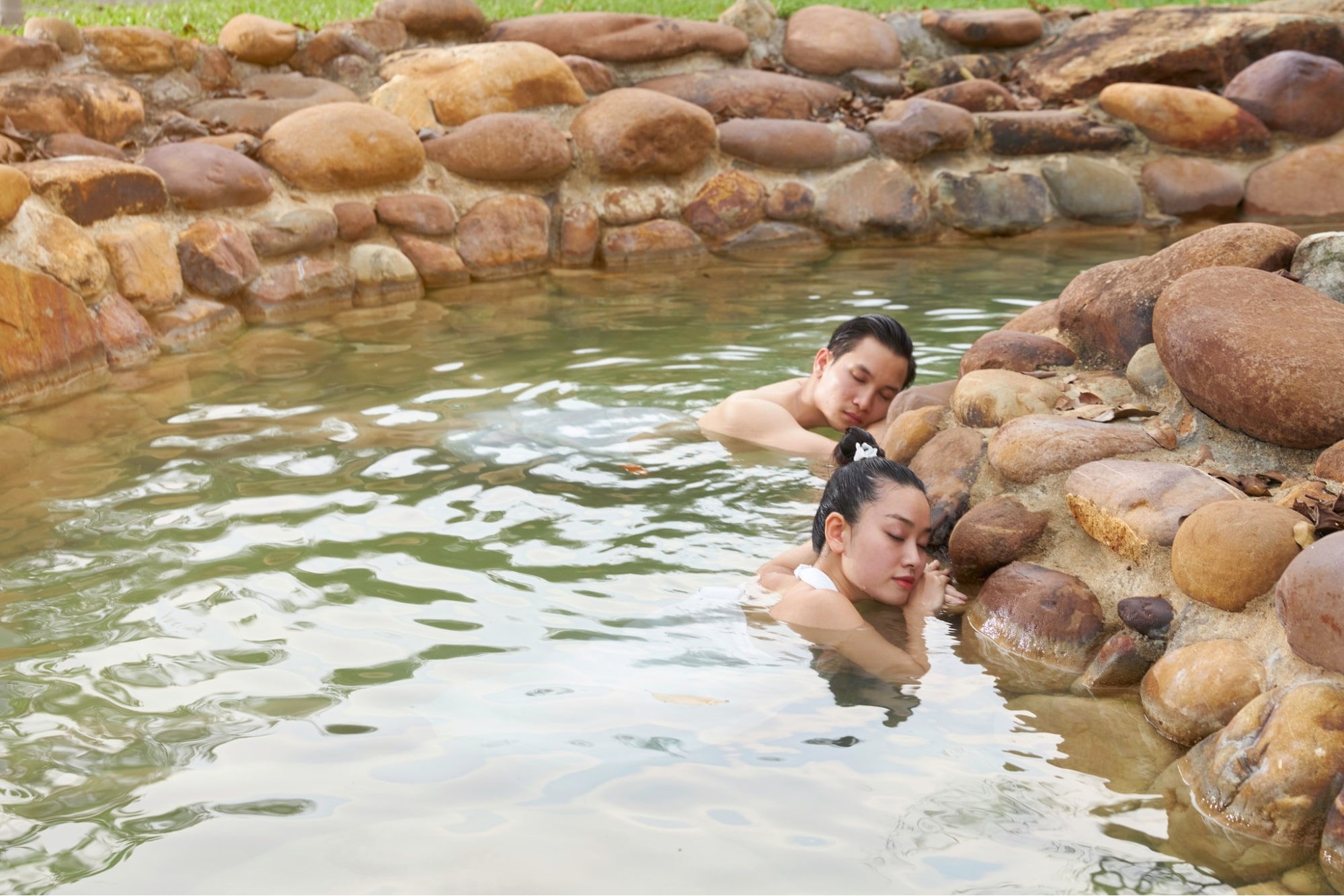 Cơ thể dần được thư giãn sau một ngày mệt mỏi