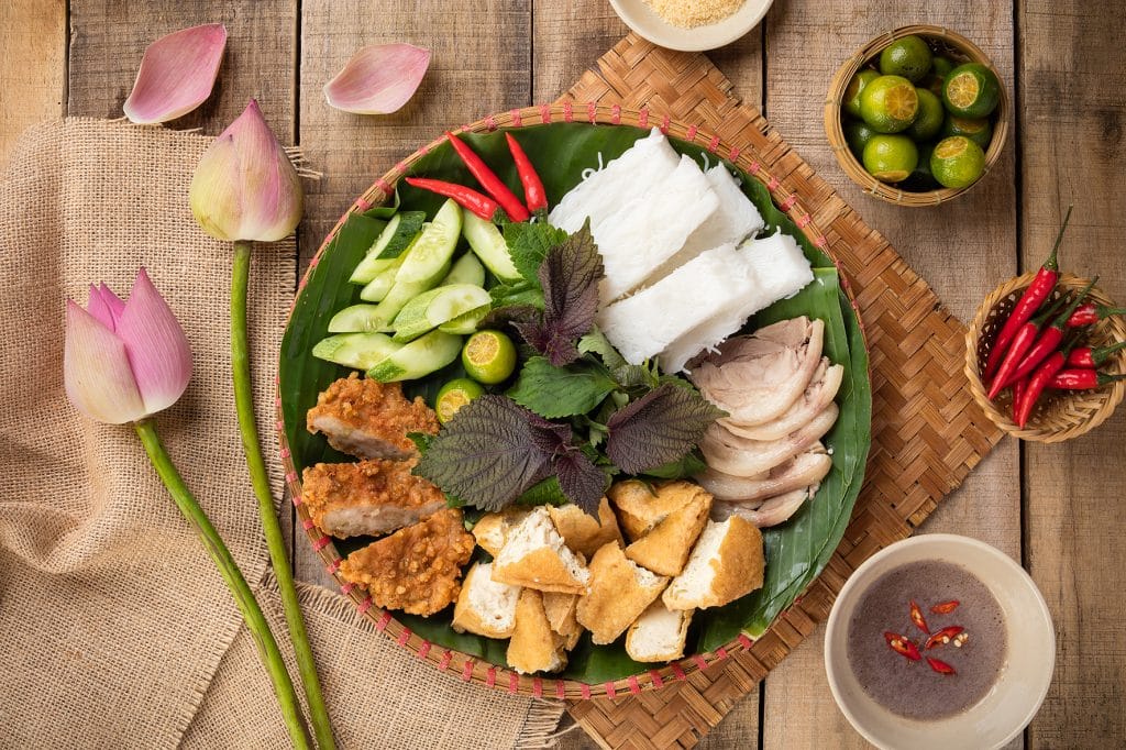 Thưởng thức bún đậu mắm tôm chuẩn vị Bắc tại Meo Meo Quán