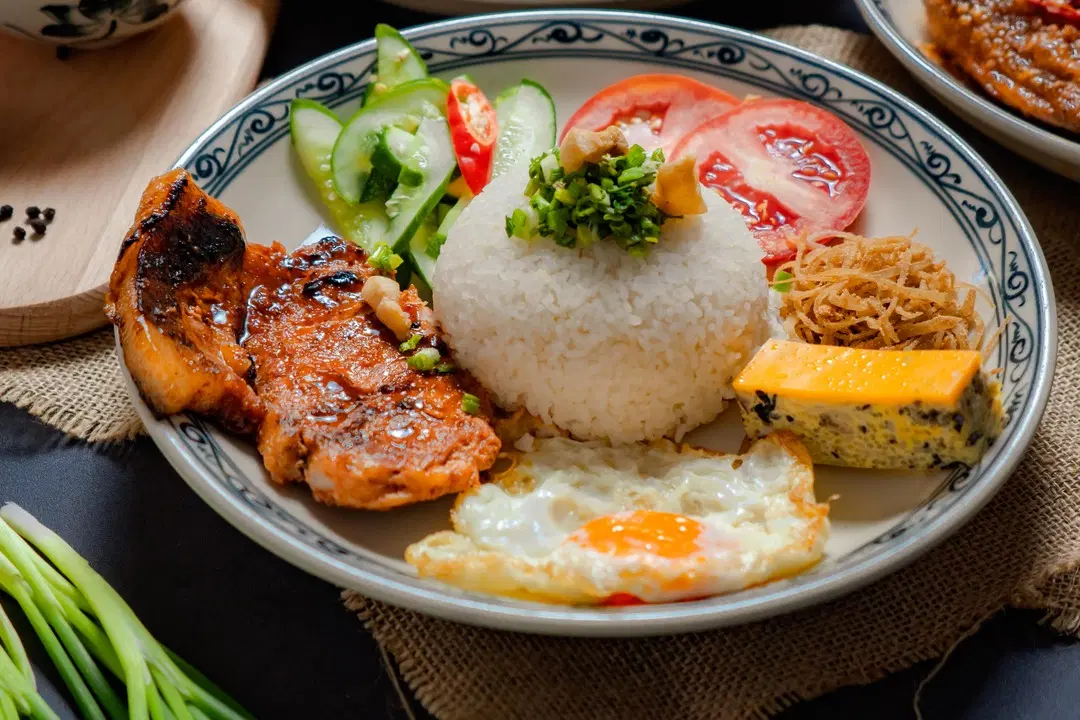 Không gian quán Cối và Chày mang phong cách mộc mạc, gần gũi