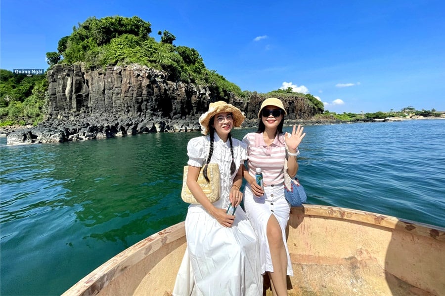 Check in sống ảo tại Gành Yến với muôn ảnh đẹp