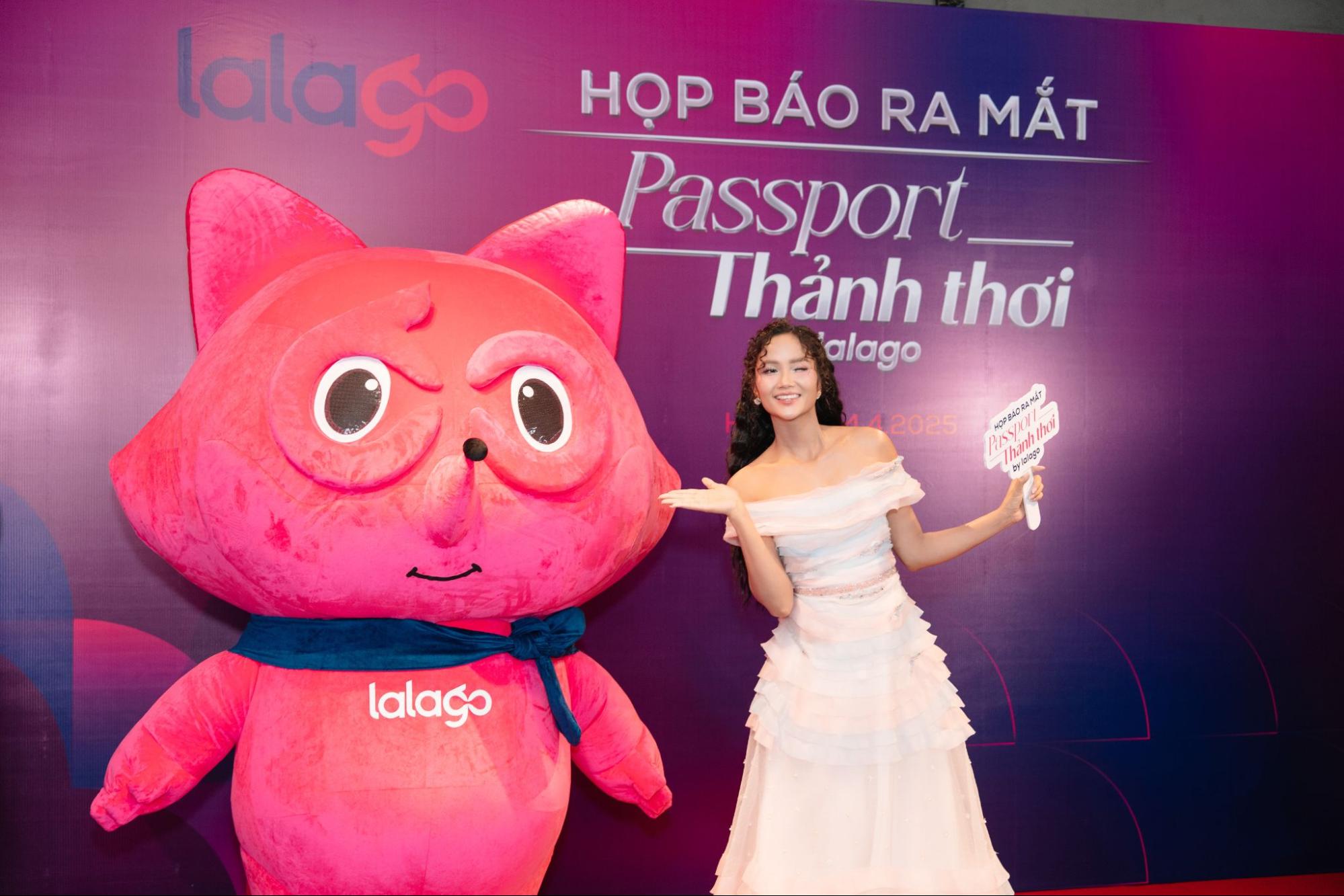 H’Hen Niê tại sự kiện ra mắt Lalago 2025, quảng bá Passport Thảnh Thơi
