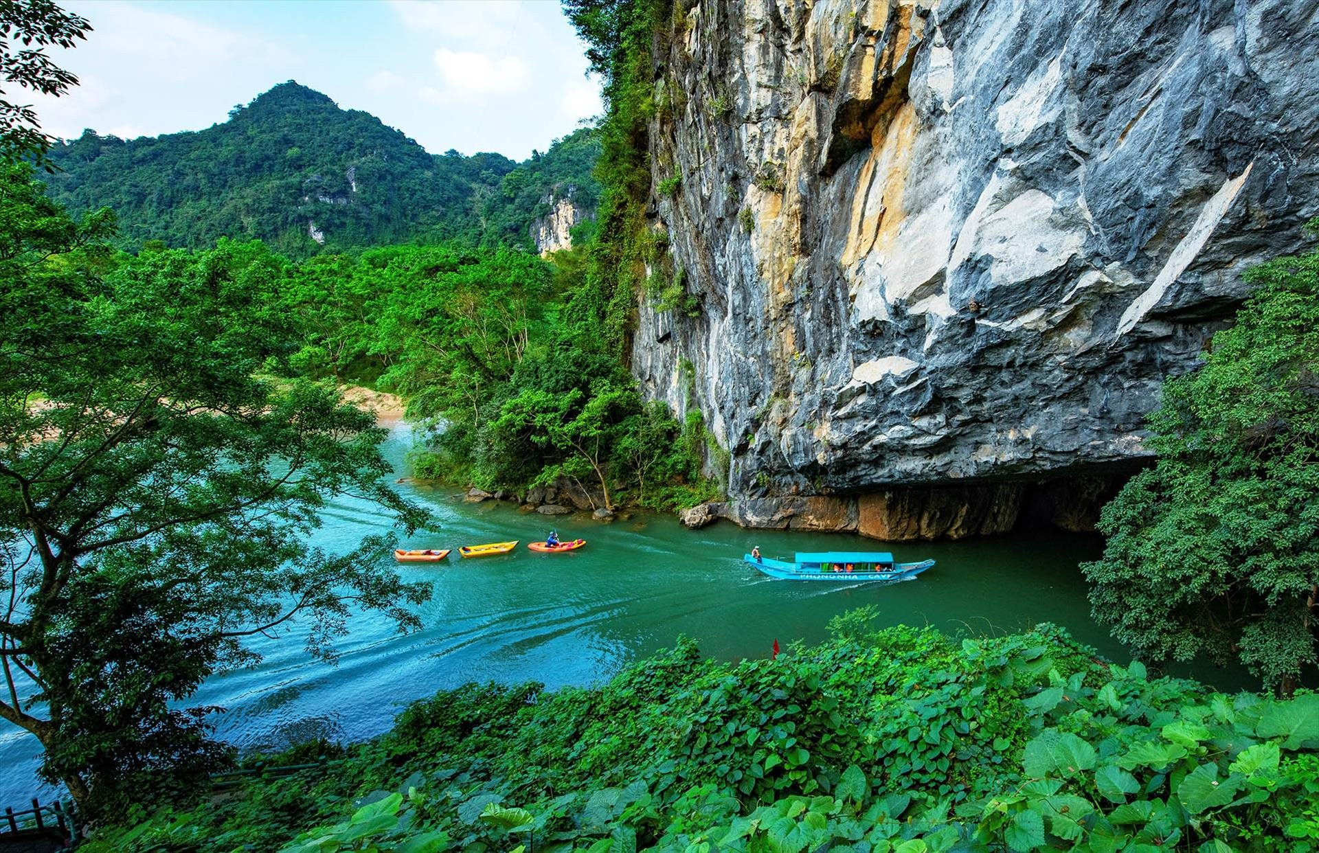 Địa điểm hot nhất trong tour Quảng Bình 3 ngày 2 đêm