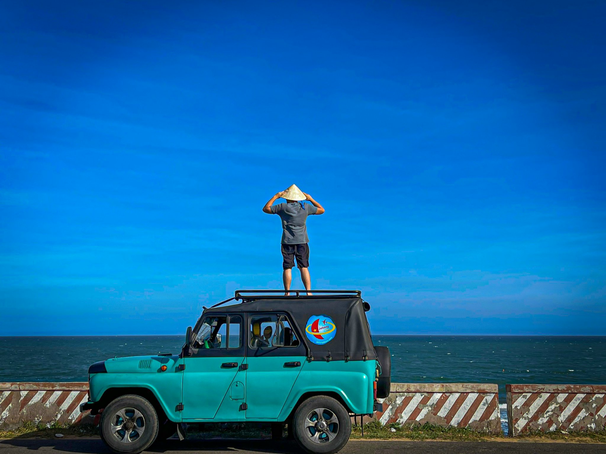 Thuê xe Jeep qua các đơn vị uy tín
