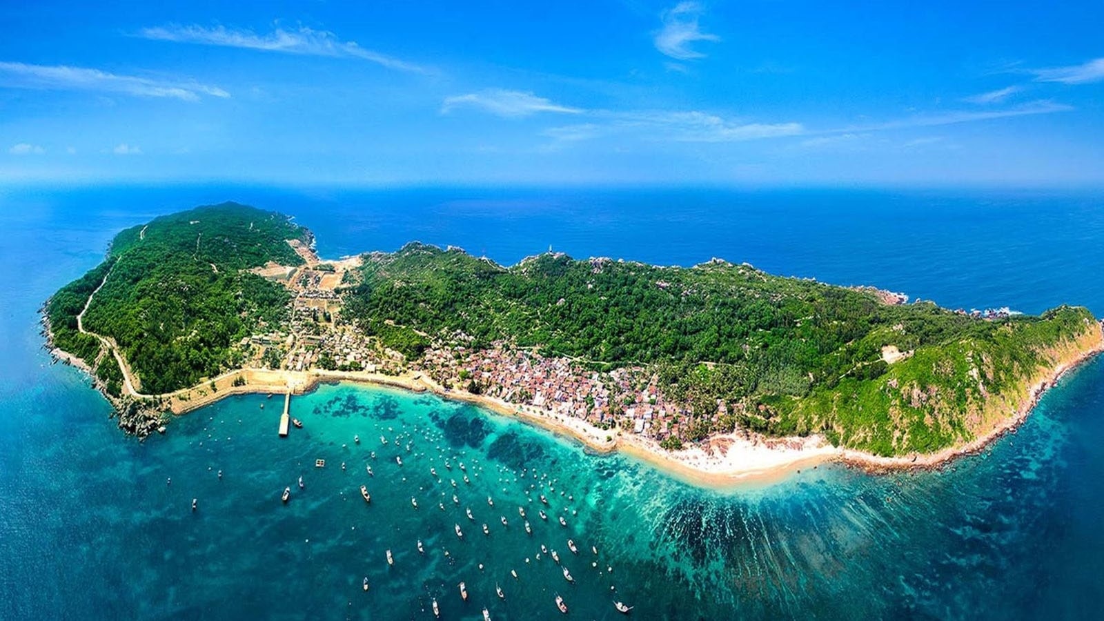 Toàn cảnh đảo Cù Lao Câu