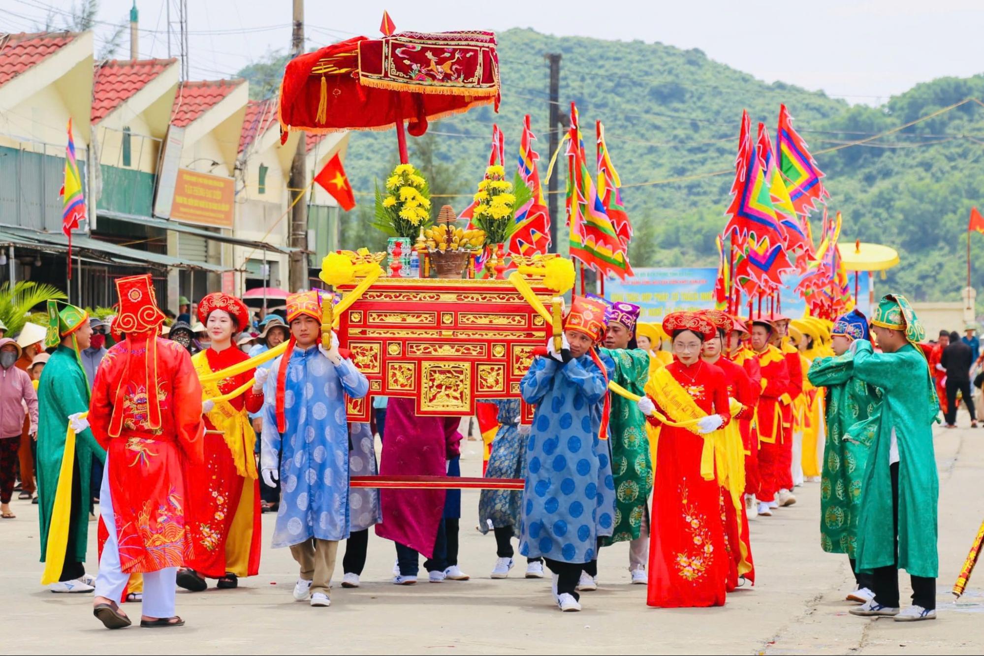 Lễ hội đền Chiêu Trưng sôi động hằng năm