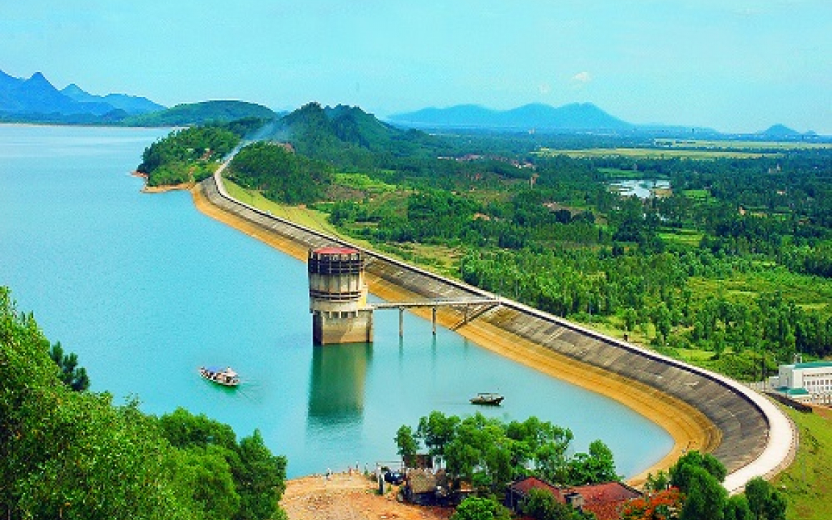 Hồ Kẻ Gỗ địa điểm lân cận đền Chiêu Trưng