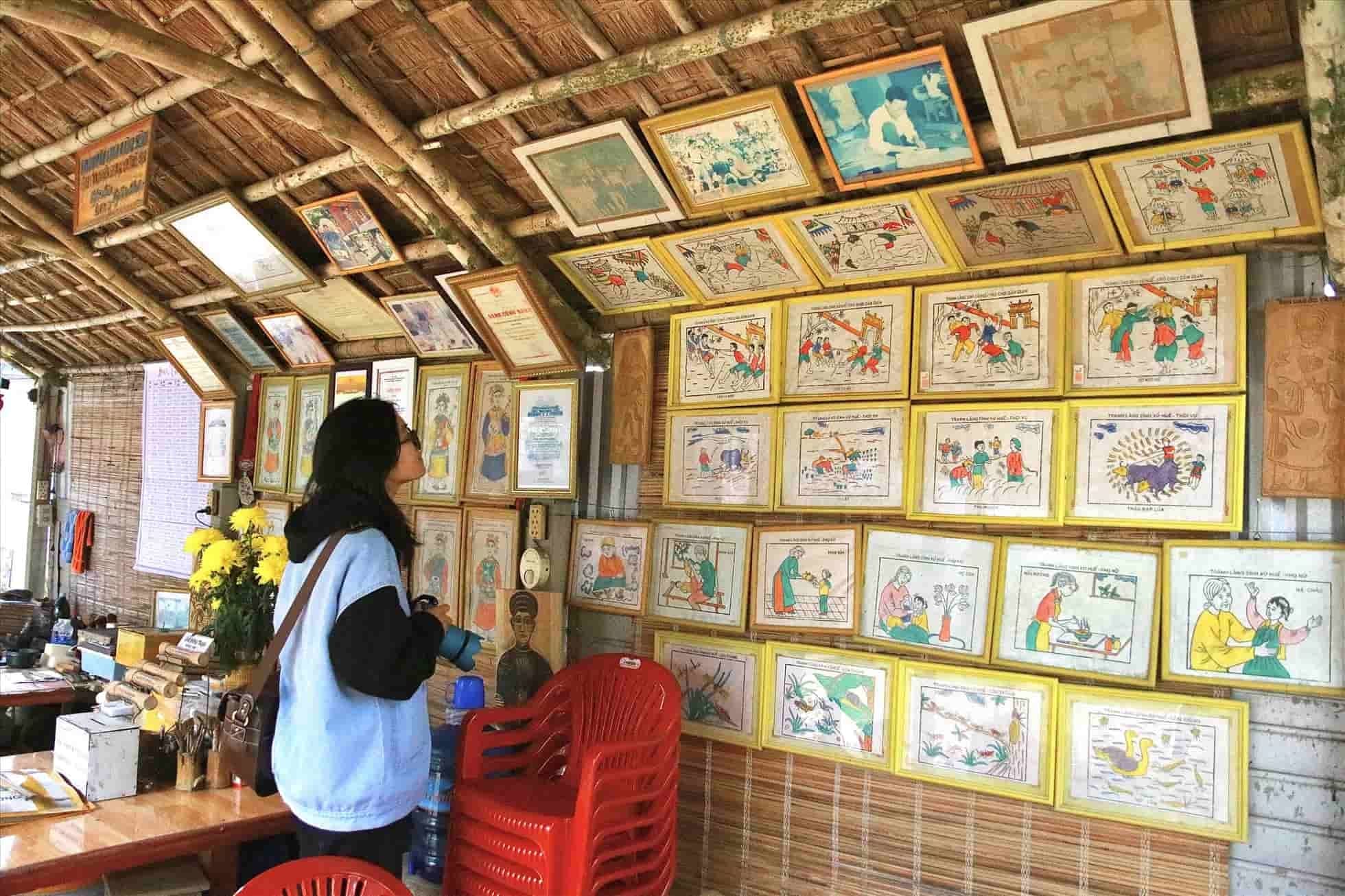 Các bức tranh sinh hoạt nổi tiếng tại làng Sình Huế