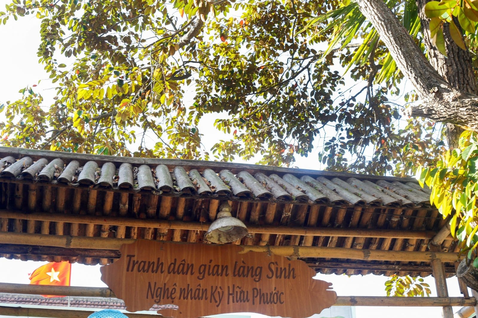 Nhà nghệ nhân Hữu Phước, một nghệ nhân nổi tiếng tại làng