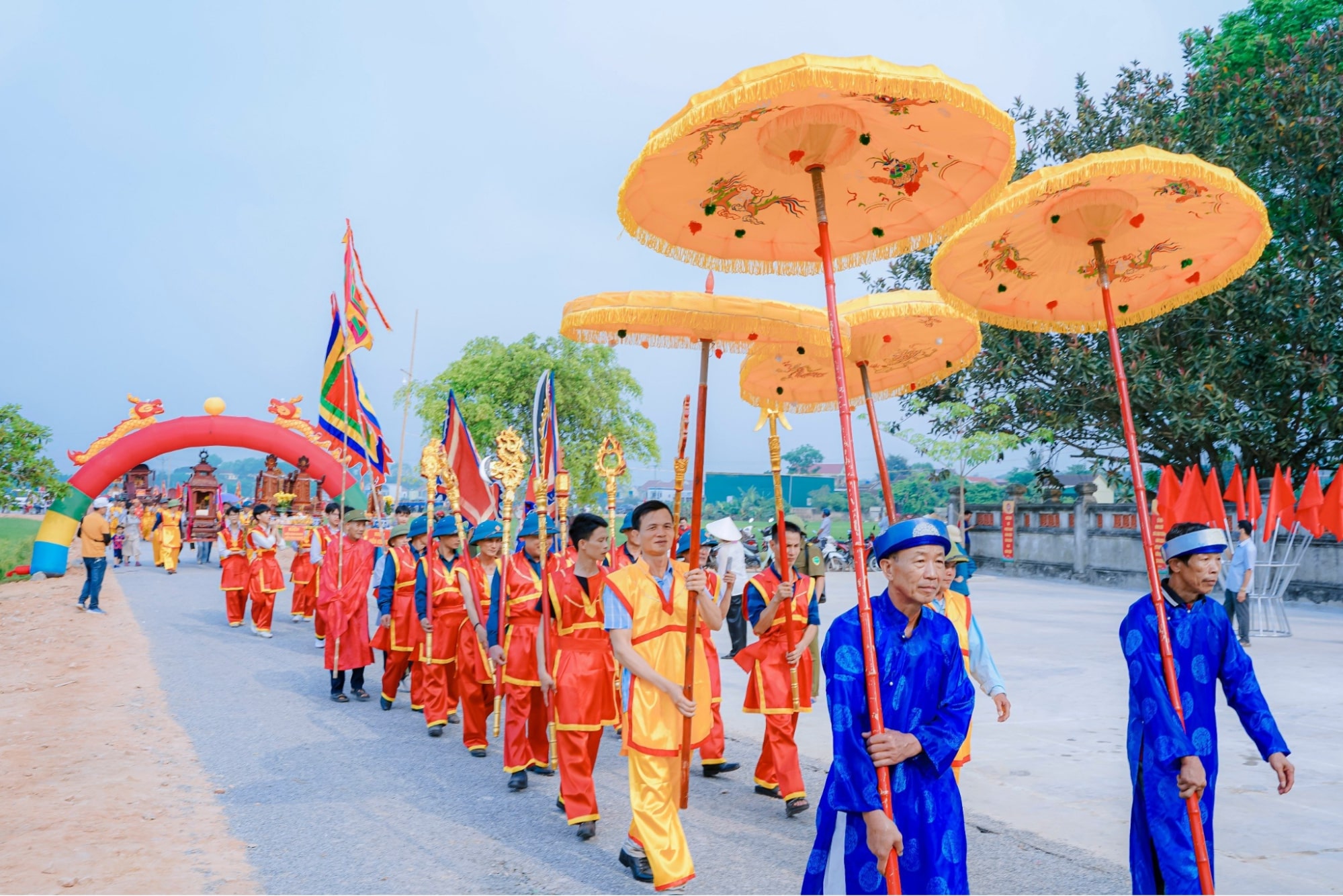 Lễ hội đầu năm diễn ra ở làng cổ
