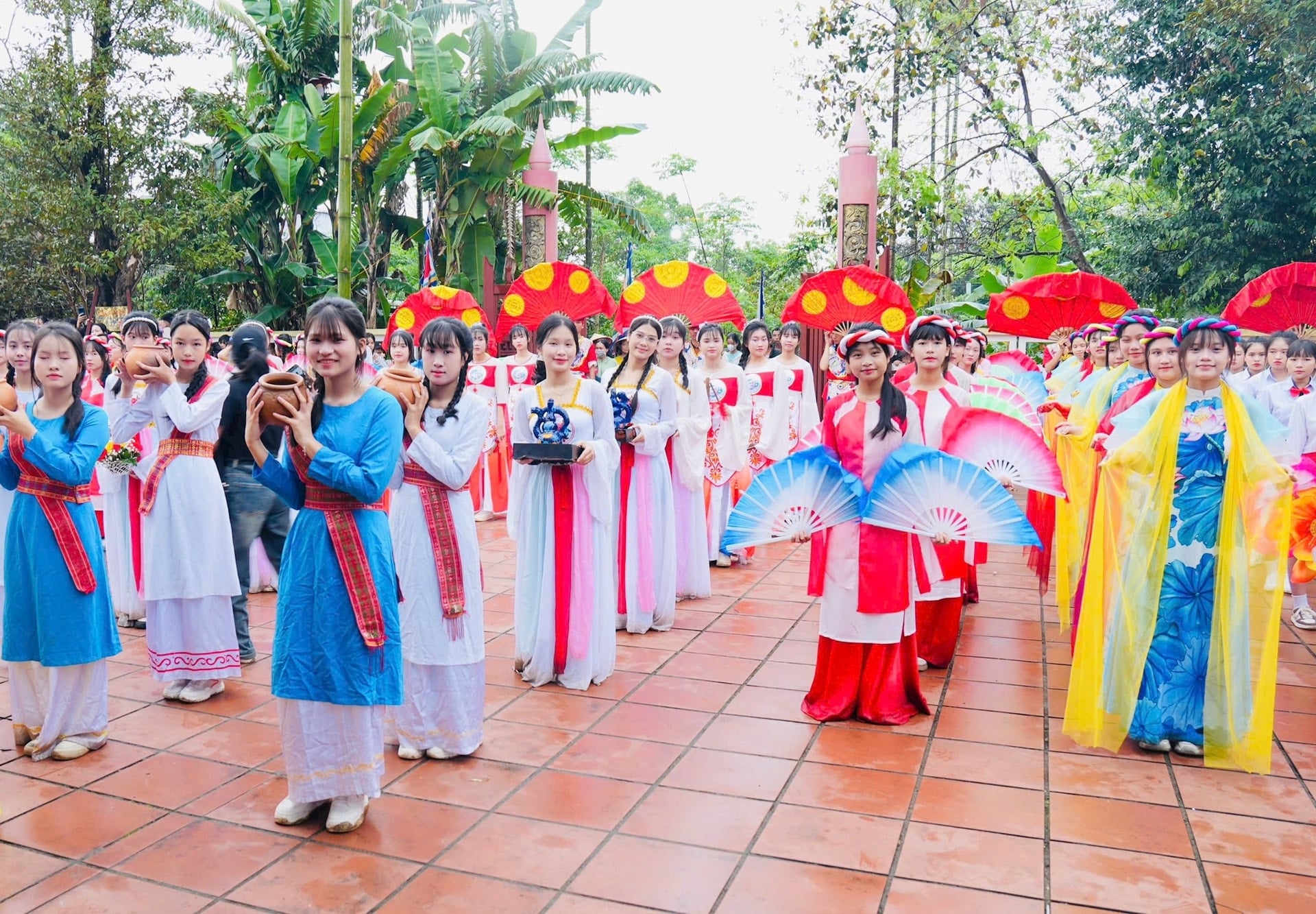 Thời gian lễ hội diễn ra vào ngày 11 và 12 tháng 2 âm lịch 