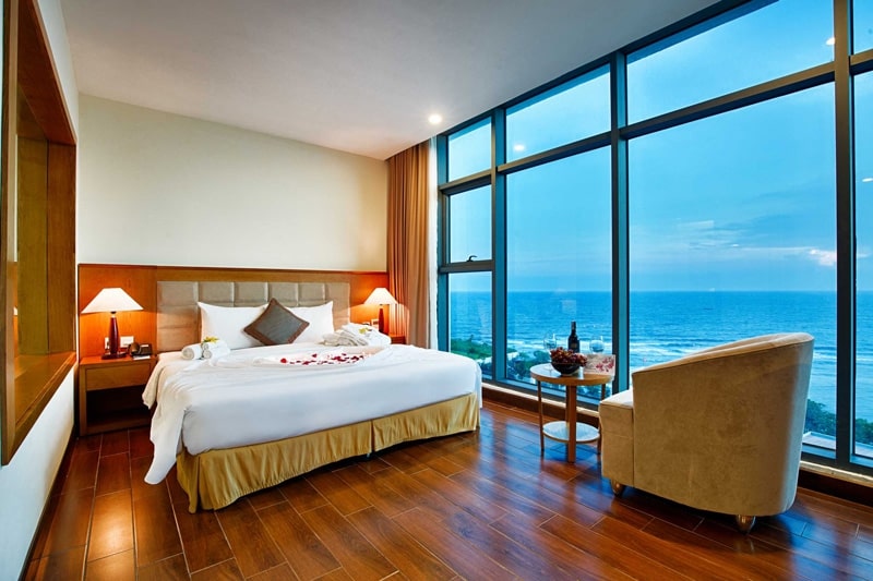 Căn phòng view biển ở Mường Thành Holiday hotel