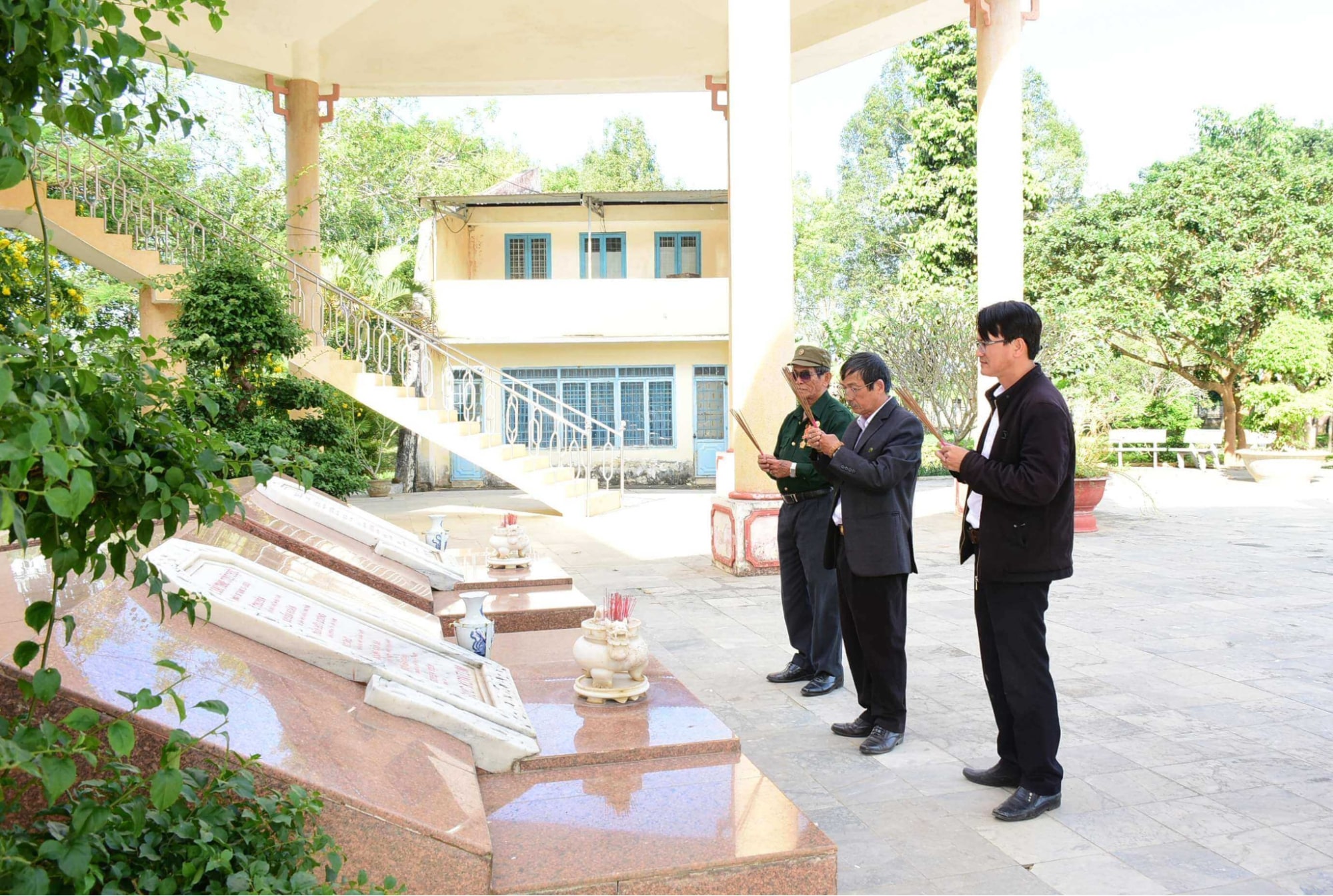 Không gian vừa trang nghiêm vừa lắng đọng