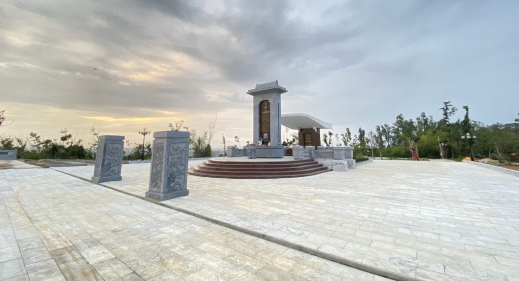 Mộ cụ Huỳnh, nơi gửi gắm chí lớn và lòng son