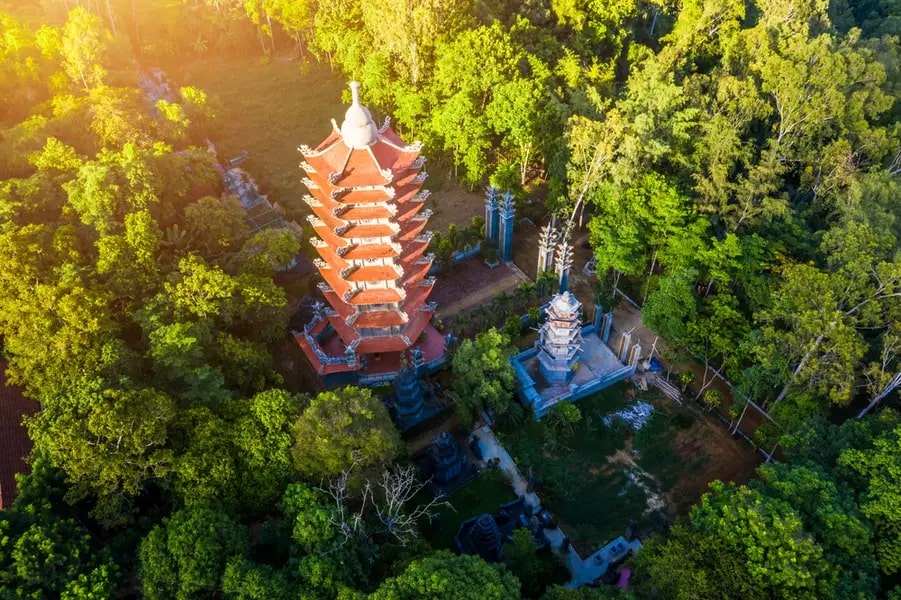 Chùa Thiên Ấn cổ kính, an yên, thu hút du khách
