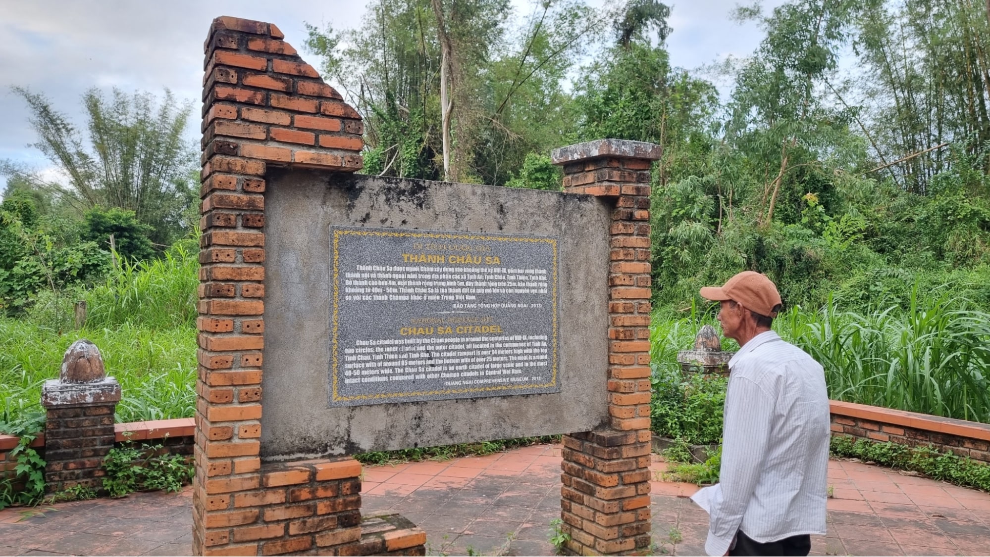 Không gian yên bình, mát mẻ ở thành cổ