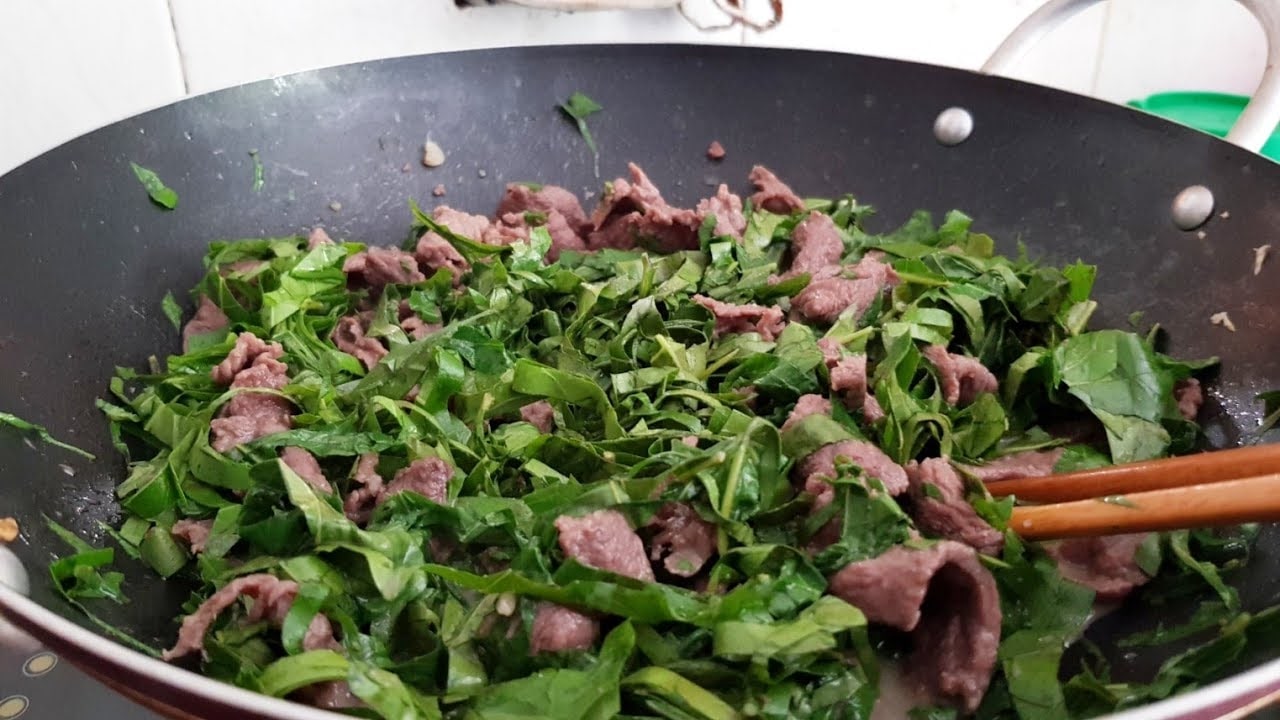 Hương vị núi rừng đậm đà trong từng miếng thịt trâu.